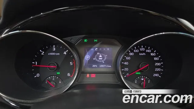 Kia Carnival 2017 thumb 7
