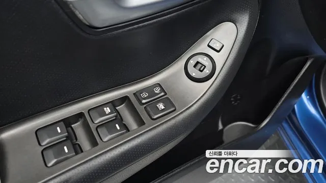 Kia Morning 2015 thumb 5