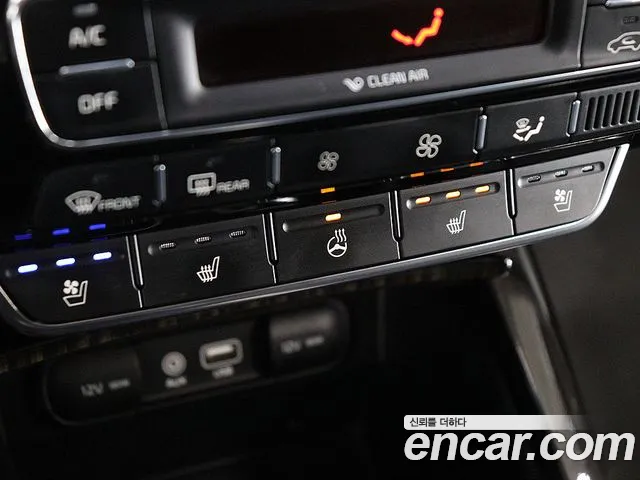 Kia Sorento 2017 thumb 6