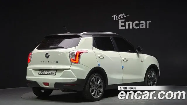 KGM Tivoli 2016 thumb 6