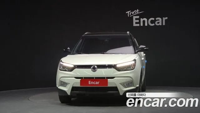 KGM Tivoli 2016 thumb 9