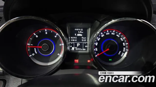 KGM Tivoli 2016 thumb 3
