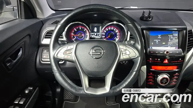 KGM Tivoli 2016 thumb 2