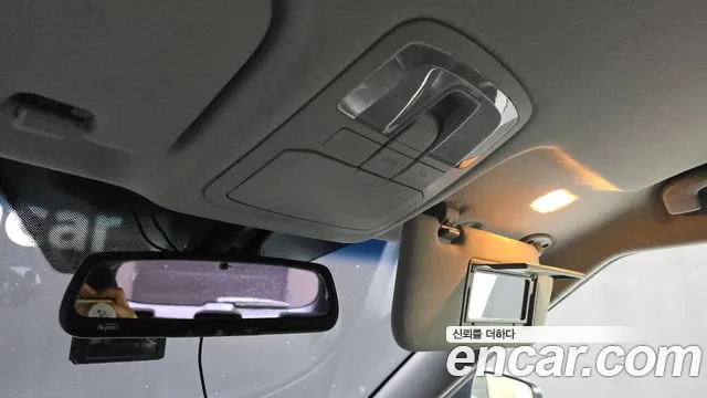 KGM Tivoli 2016 thumb 8