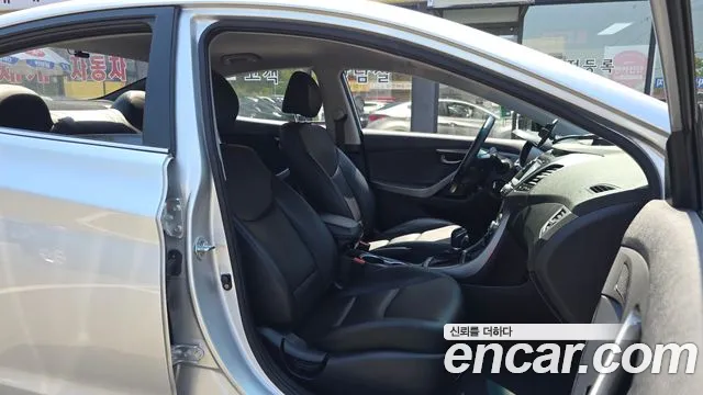 Hyundai Elantra 2015 thumb 9