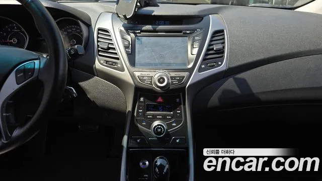 Hyundai Elantra 2015 thumb 12