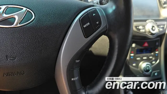 Hyundai Elantra 2015 thumb 11