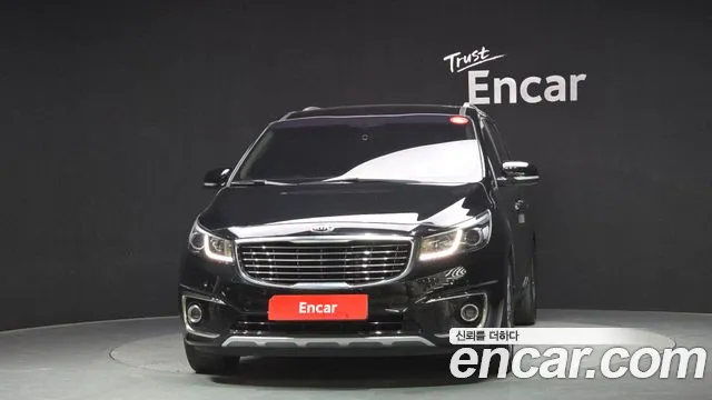 Kia Carnival 2015 thumb 3