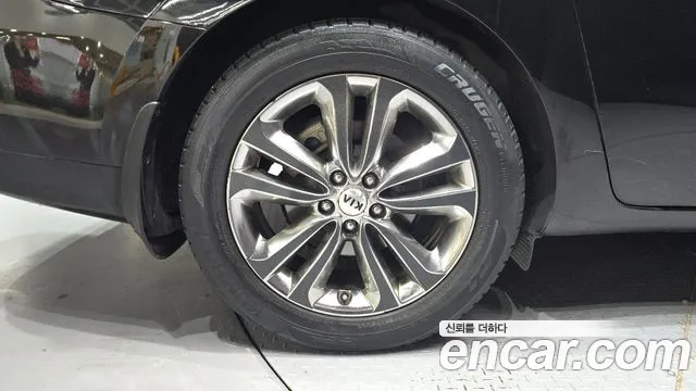 Kia Carnival 2015 thumb 2