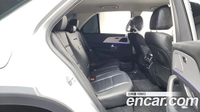 Mercedes-Benz E-Класс 2019 thumb 2