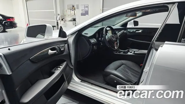 Mercedes-Benz CLS 2012 thumb 2