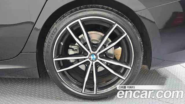 BMW 3 серии 2021 thumb 3