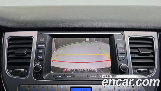 Hyundai Genesis 2013 thumb 6