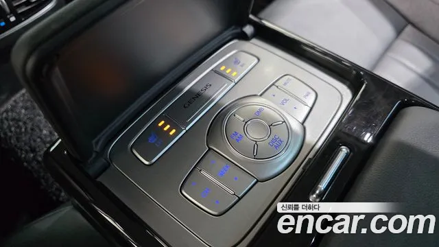 Hyundai Genesis 2013 thumb 8