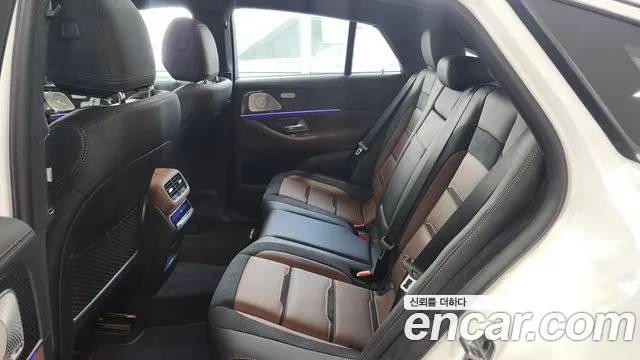 Mercedes-Benz E-Класс 2025 thumb 2