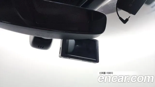 Porsche Panamera 2025 thumb 2