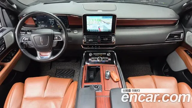 Lincoln Navigator 2021 thumb 5