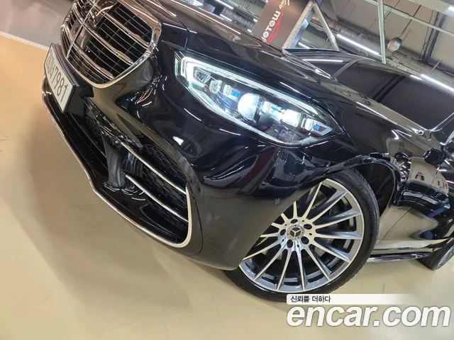 Mercedes-Benz S-Class 2025 thumb 7