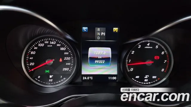 Mercedes-Benz C-Class 2016 thumb 8