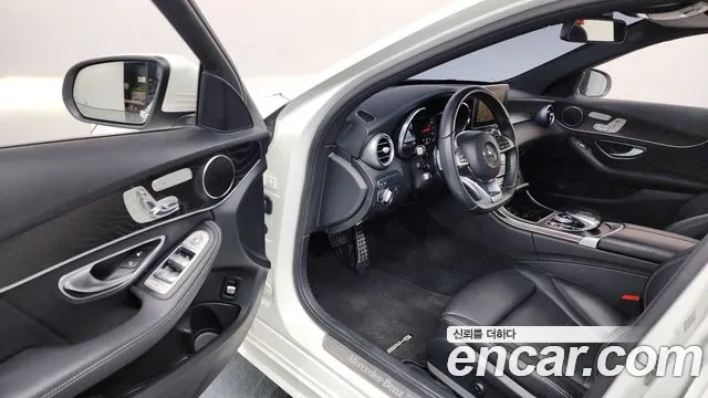 Mercedes-Benz C-Class 2016 thumb 9