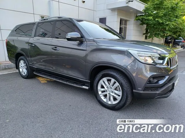 KGM Rexton 2019 thumb 10