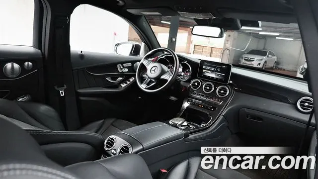 Mercedes-Benz GLC 2017 thumb 7