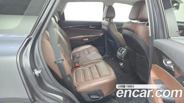 Kia Sorento 2015 thumb 12