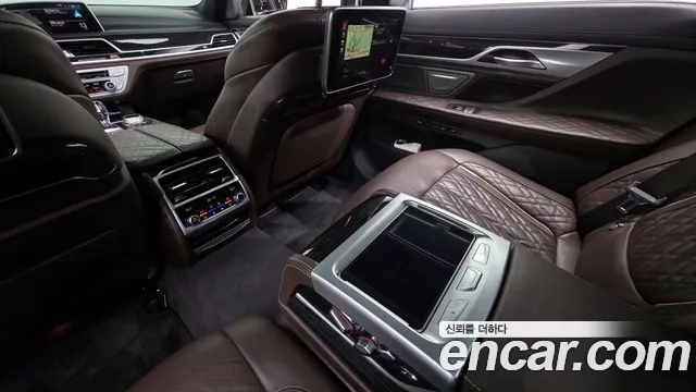 BMW 7 серии 2020 thumb 8