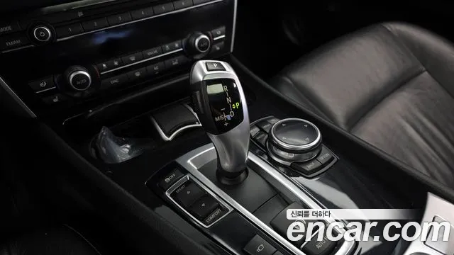 BMW 5 серии Gran Turismo 2014 thumb 8