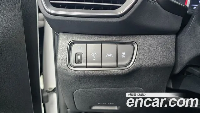 Hyundai Santa Fe 2018 thumb 11