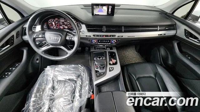 Audi Q7 2019 thumb 9