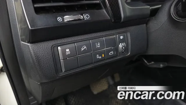 KGM Rexton 2021 thumb 12