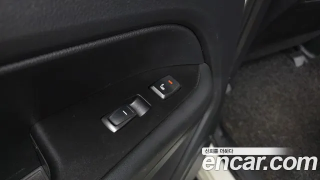 KGM Rexton 2021 thumb 4