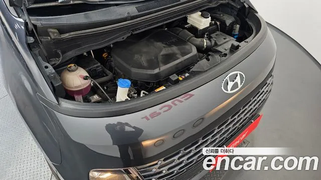 Hyundai Staria 2021 thumb 11