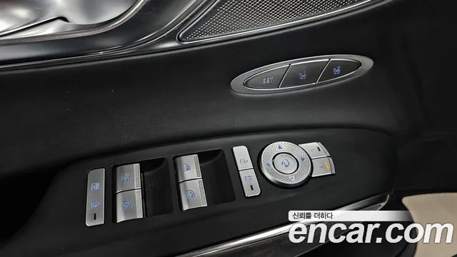 Genesis GV70 2021 thumb 10
