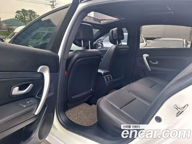 Renault SM5 2014 thumb 4