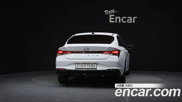 Hyundai Elantra 2022 thumb 6
