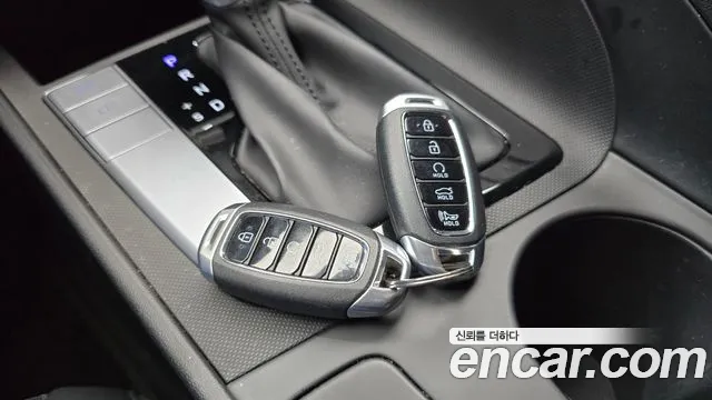Hyundai Elantra 2022 thumb 2