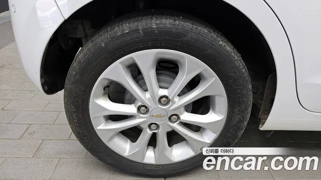 Chevrolet Spark 2021 thumb 4