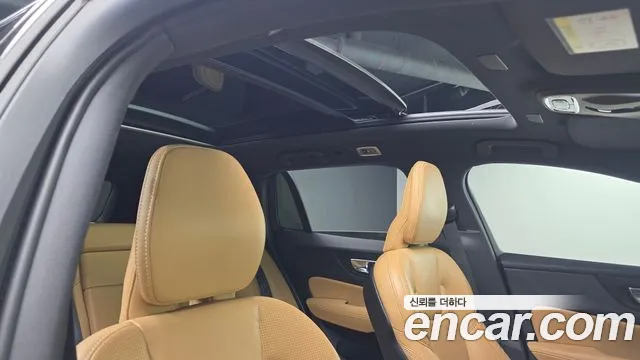 Volvo V60 Cross Country 2020 thumb 8