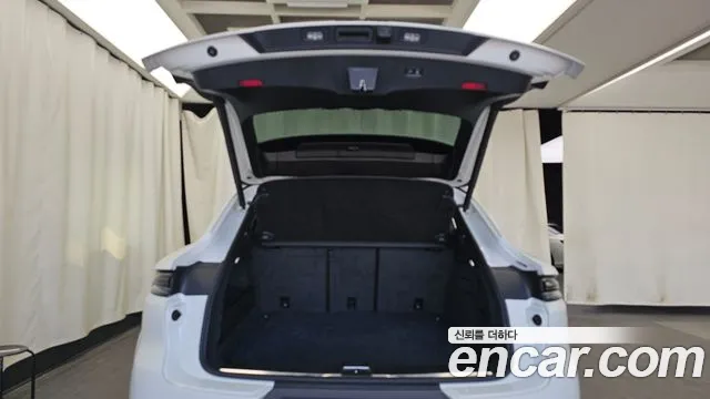 Porsche Cayenne 2023 thumb 8