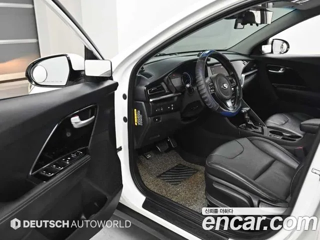 Kia Niro 2019 thumb 10