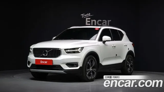 Volvo XC40 2020 thumb 9