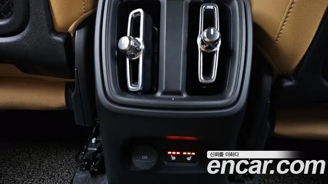 Volvo XC40 2020 thumb 8