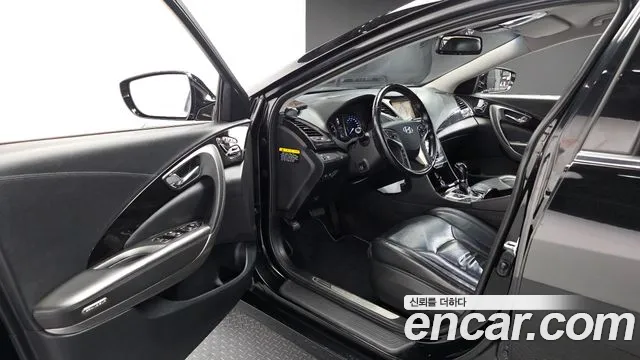 Hyundai Grandeur 2013 thumb 12