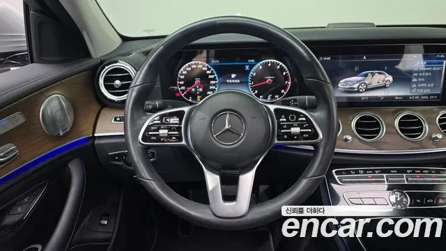 Mercedes-Benz E-Class 2020 thumb 3
