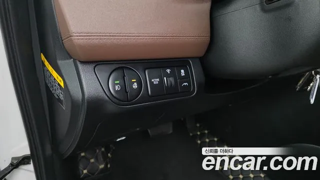 Hyundai Staria 2020 thumb 11