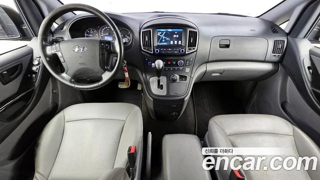 Hyundai Staria 2018 thumb 3