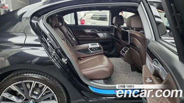 BMW 7 серии 2022 thumb 12