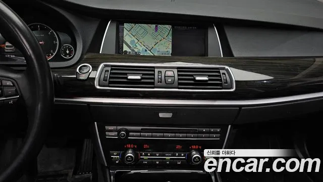 BMW 5 серии Gran Turismo 2015 thumb 3